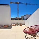 Sunny With Terrace.river View! * Lisbona