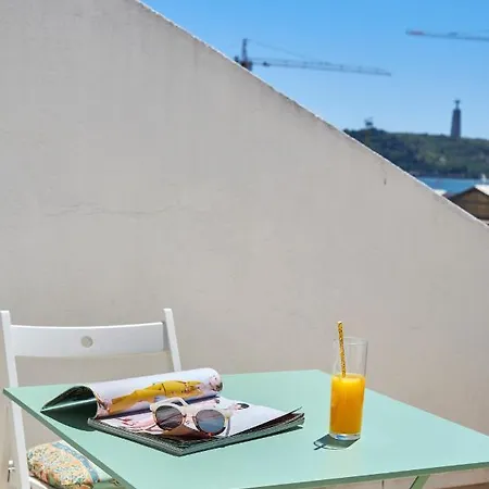 公寓 Sunny With Terrace.river View! *