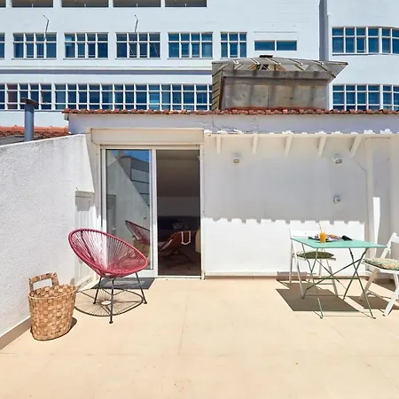 Sunny With Terrace.river View! Apartman Lisboa