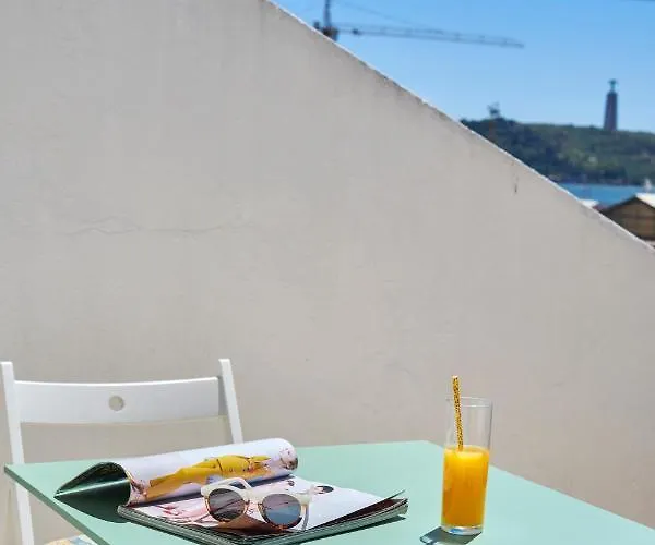 Apartment Sunny With Terrace.river View! *