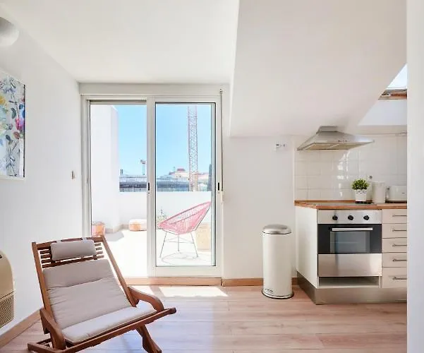 Apartment Sunny With Terrace.river View! *