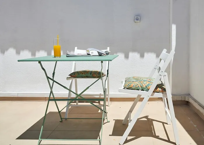 Sunny With Terrace.river View! *