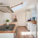 Sunny With Terrace.river View! Apartment